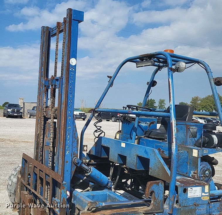 image for item DO4689 1996 Teledyne Princeton D4500  forklift