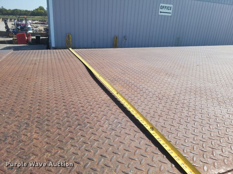 image for item DO4690 2007 Mack Granite CV713  flatbed truck