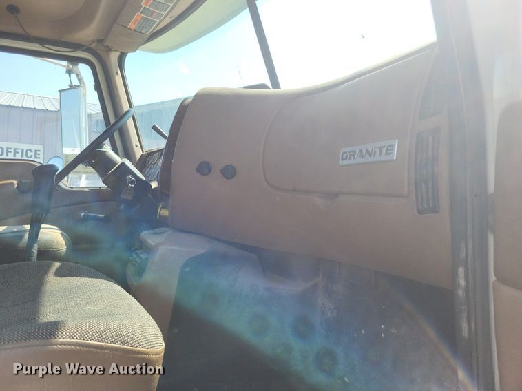 image for item DO4690 2007 Mack Granite CV713  flatbed truck