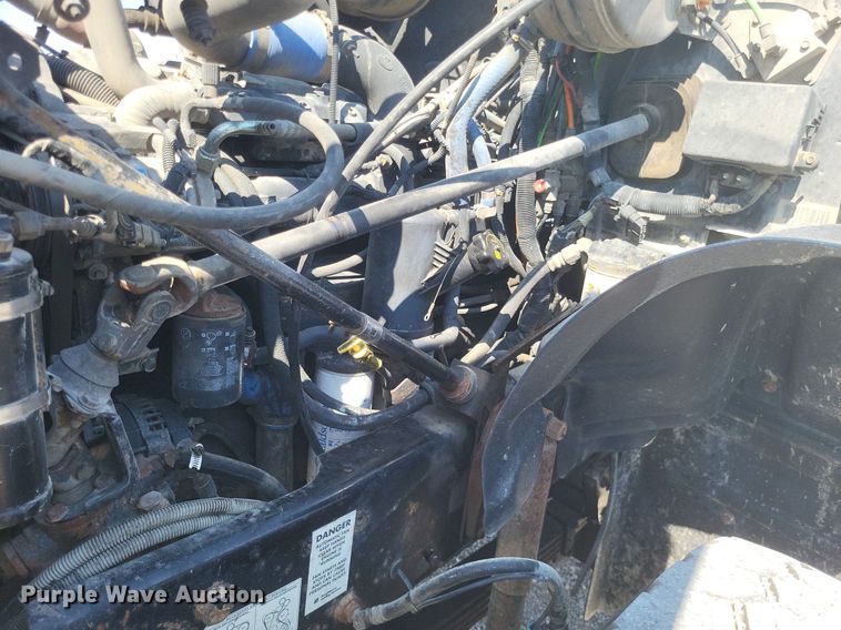 image for item DO4690 2007 Mack Granite CV713  flatbed truck