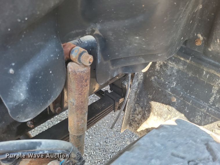 image for item DO4690 2007 Mack Granite CV713  flatbed truck