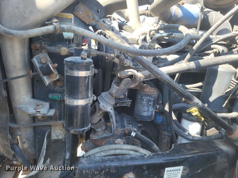 image for item DO4690 2007 Mack Granite CV713  flatbed truck