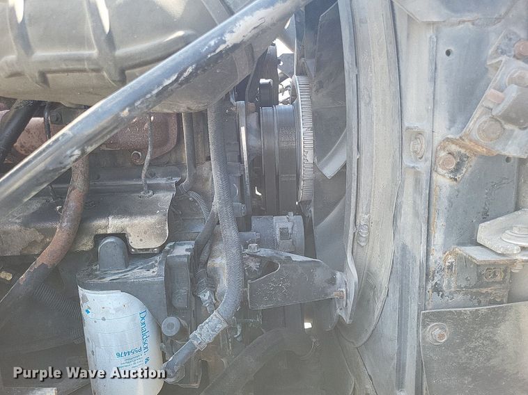 image for item DO4690 2007 Mack Granite CV713  flatbed truck