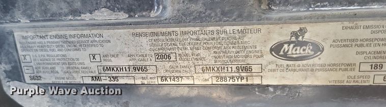 image for item DO4690 2007 Mack Granite CV713  flatbed truck