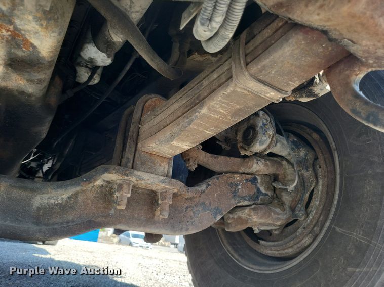 image for item DO4690 2007 Mack Granite CV713  flatbed truck