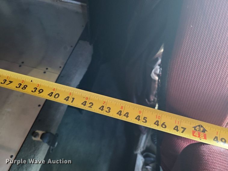 image for item DO4692 1999 Kenworth T800  semi truck