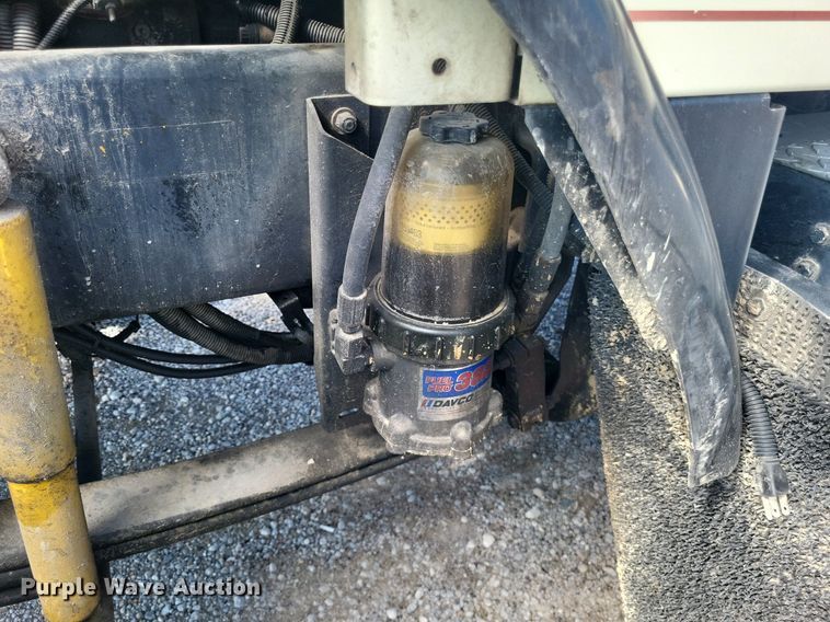 image for item DO4692 1999 Kenworth T800  semi truck