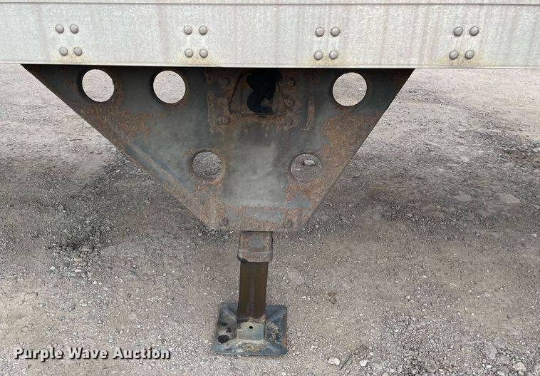 image for item DP0052 2006 Utility VS2DC  dry van trailer