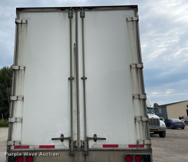 image for item DP0052 2006 Utility VS2DC  dry van trailer