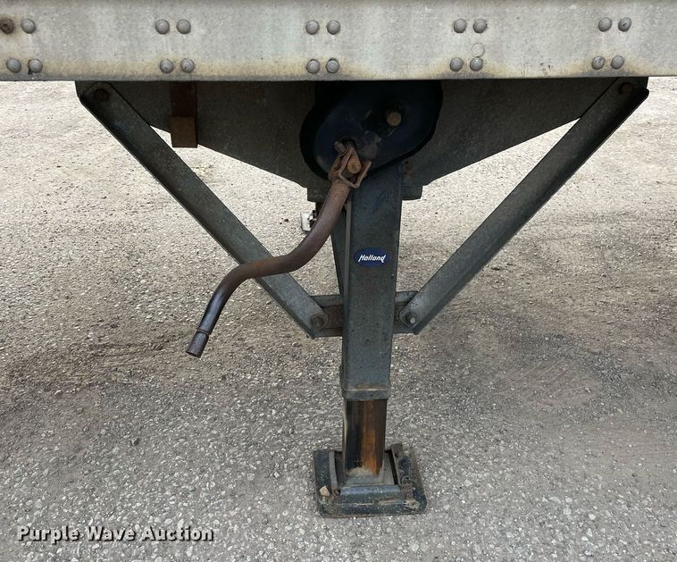 image for item DP0053 2014 Vanguard VIP4000  dry van trailer