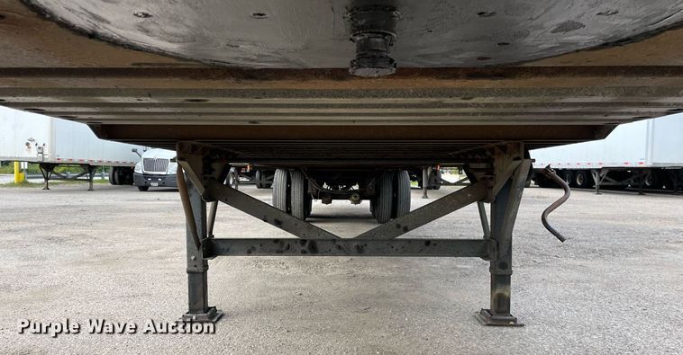 image for item DP0053 2014 Vanguard VIP4000  dry van trailer