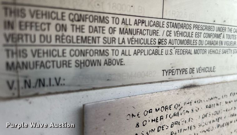 image for item DP0053 2014 Vanguard VIP4000  dry van trailer