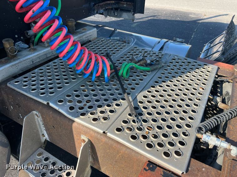 image for item DP2065 2003 Kenworth W900  semi truck