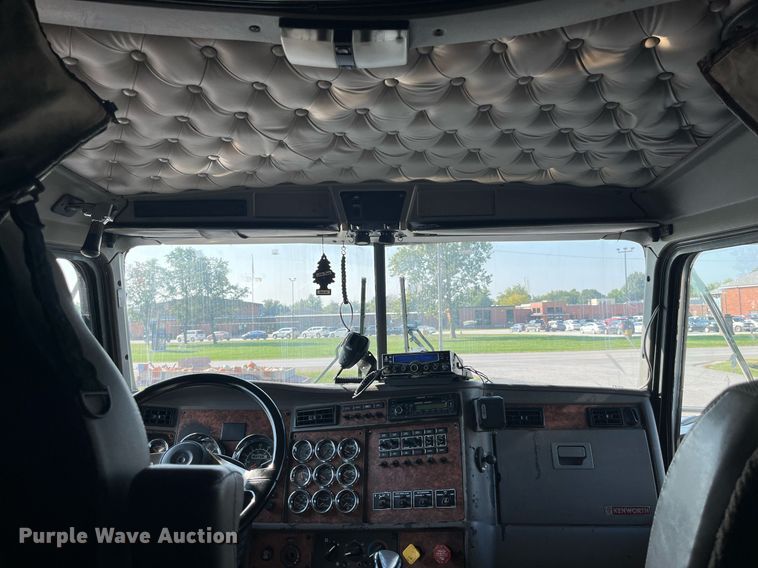image for item DP2065 2003 Kenworth W900  semi truck