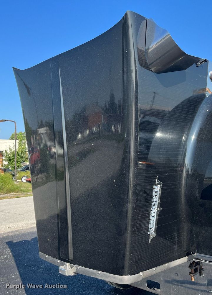 image for item DP2065 2003 Kenworth W900  semi truck