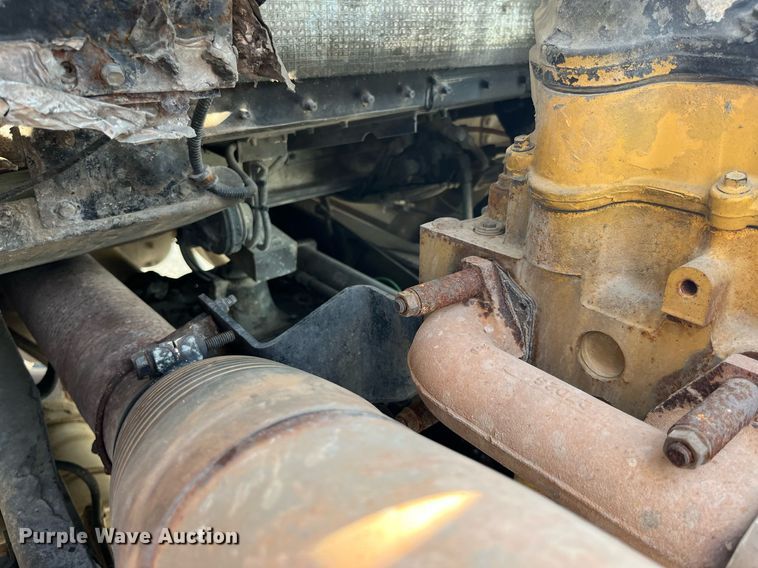 image for item DP2065 2003 Kenworth W900  semi truck