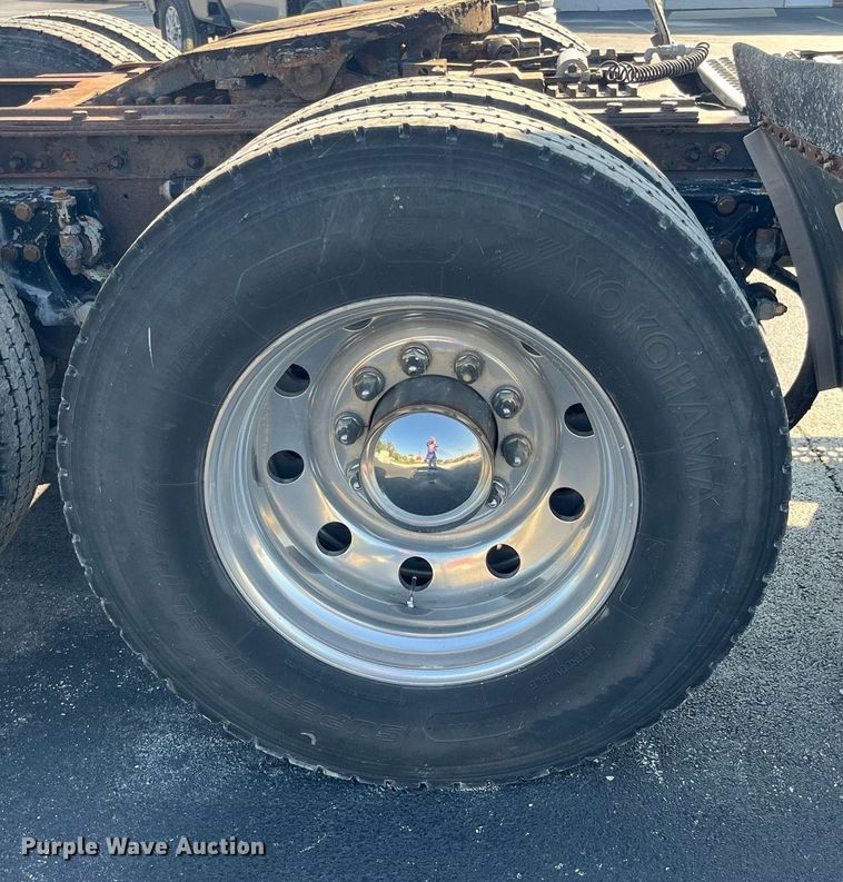 image for item DP2065 2003 Kenworth W900  semi truck