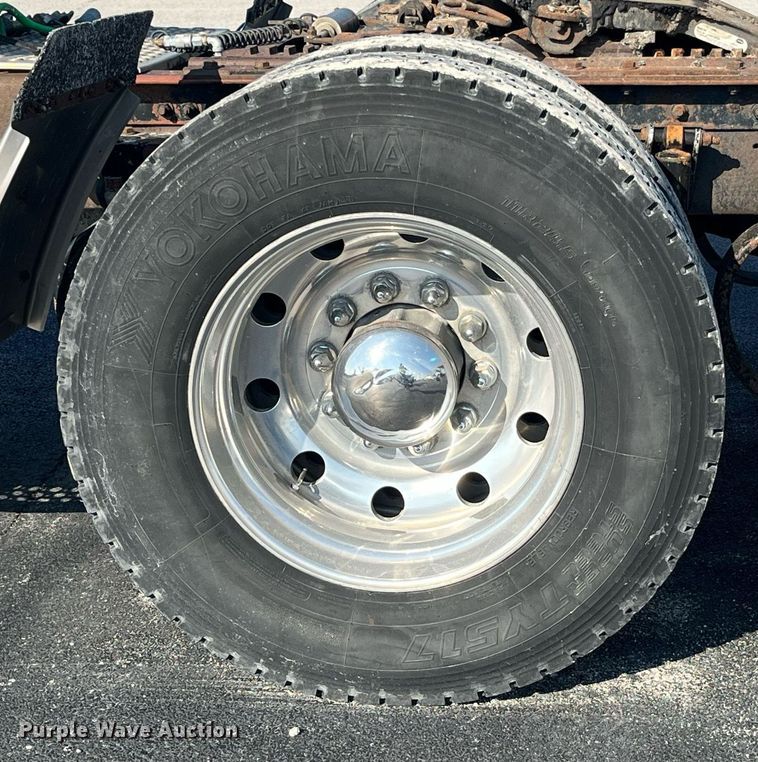 image for item DP2065 2003 Kenworth W900  semi truck