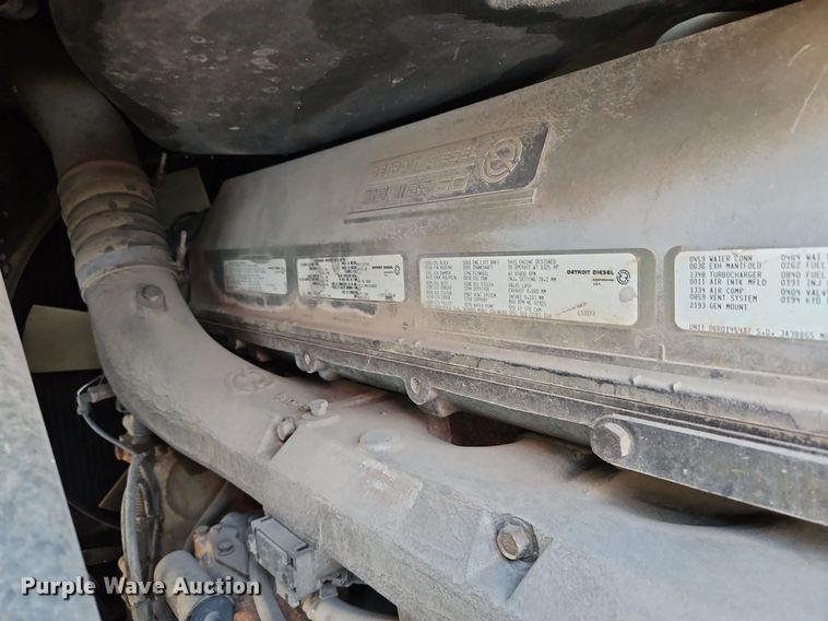 image for item DP2446 1994 Freightliner FLB  semi truck