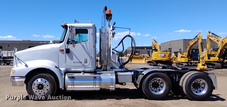 image for item DP3406 2007 International 9400i  semi truck