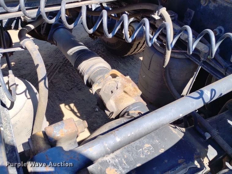 image for item DP3406 2007 International 9400i  semi truck