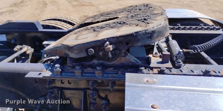 image for item DP3406 2007 International 9400i  semi truck