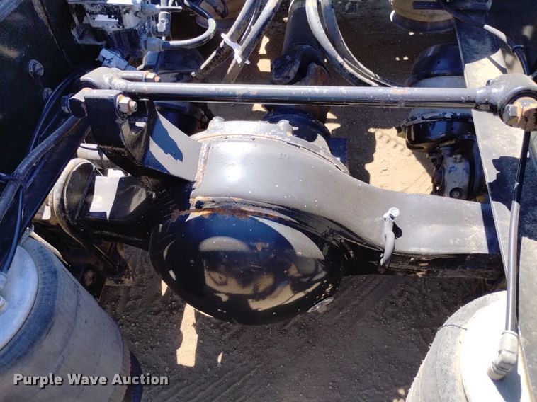 image for item DP3406 2007 International 9400i  semi truck