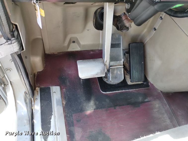 image for item DP3406 2007 International 9400i  semi truck