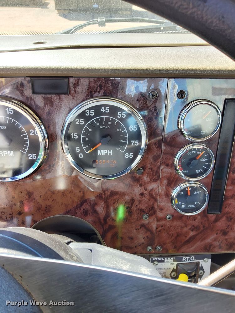 image for item DP3406 2007 International 9400i  semi truck