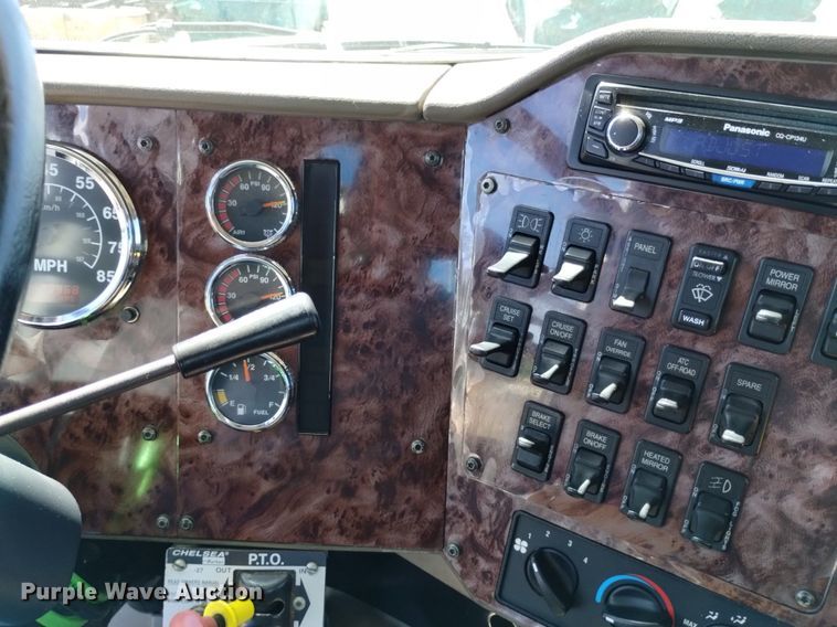 image for item DP3406 2007 International 9400i  semi truck