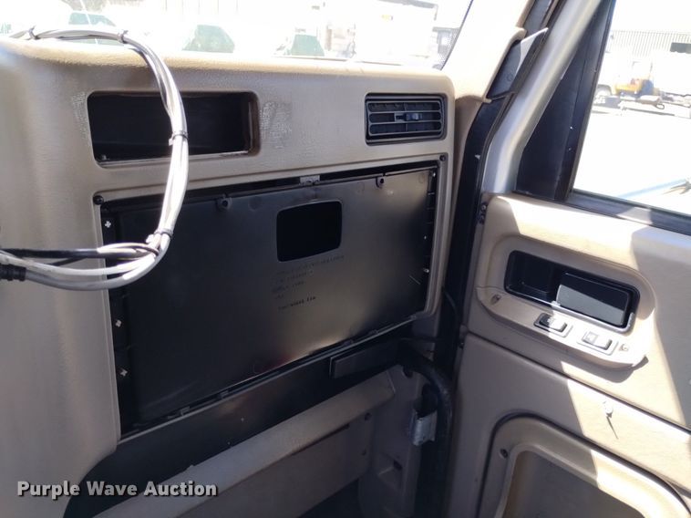 image for item DP3406 2007 International 9400i  semi truck