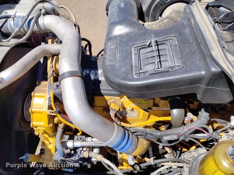 image for item DP3406 2007 International 9400i  semi truck