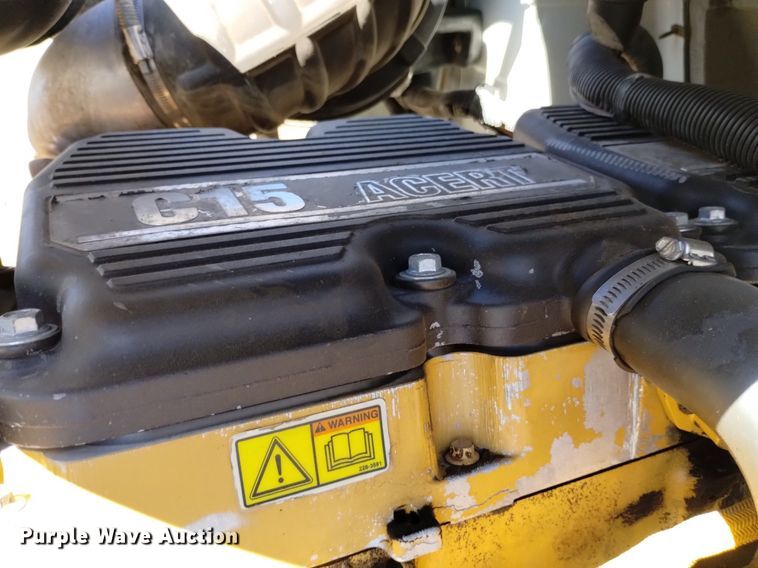 image for item DP3406 2007 International 9400i  semi truck