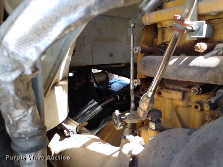 image for item DP3406 2007 International 9400i  semi truck