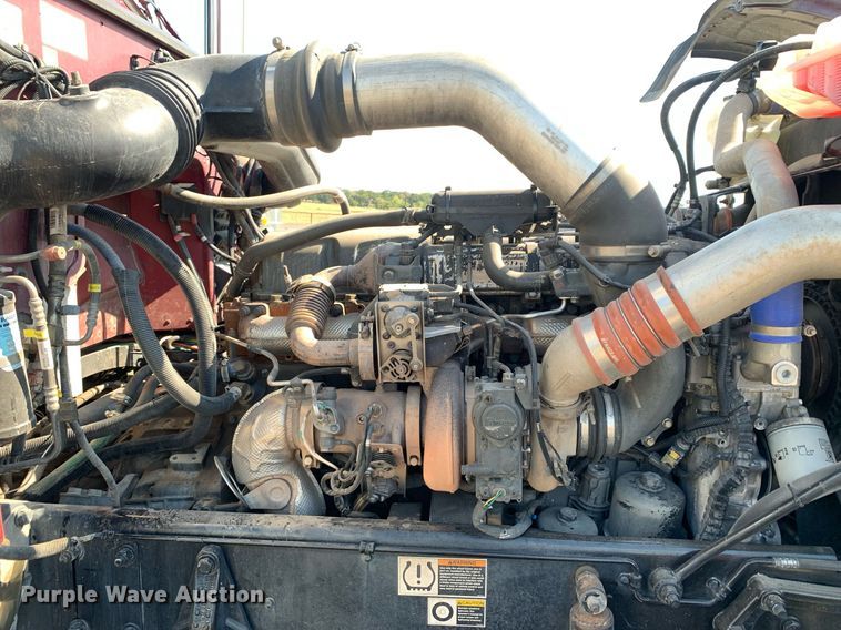 image for item DP8666 2016 Peterbilt 389  semi truck