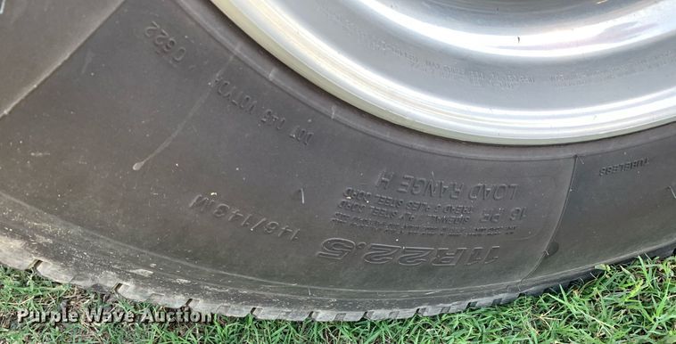 image for item DP8666 2016 Peterbilt 389  semi truck