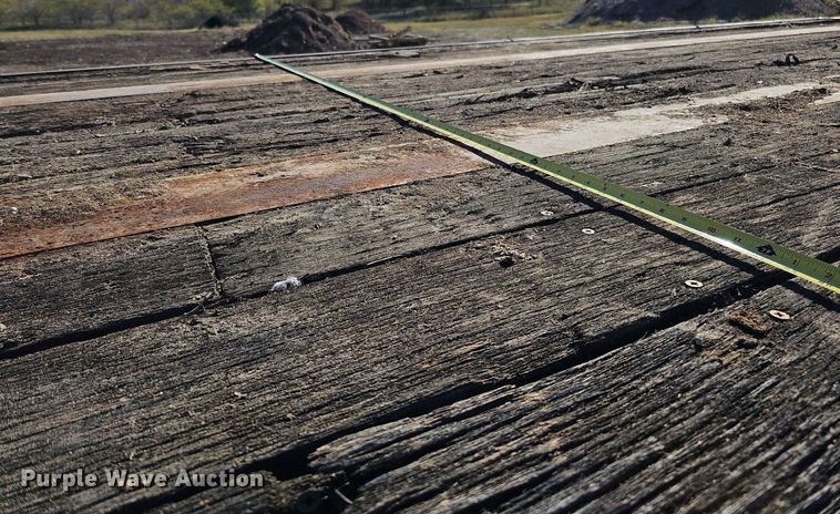 image for item DQ0196 1972 Trailmobile P31TOCAH  flatbed trailer