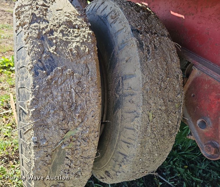 image for item DQ0196 1972 Trailmobile P31TOCAH  flatbed trailer