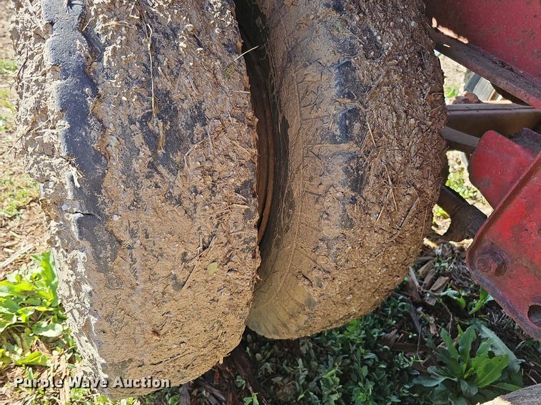 image for item DQ0196 1972 Trailmobile P31TOCAH  flatbed trailer