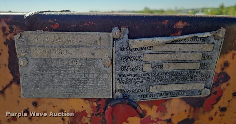 image for item DQ0196 1972 Trailmobile P31TOCAH  flatbed trailer