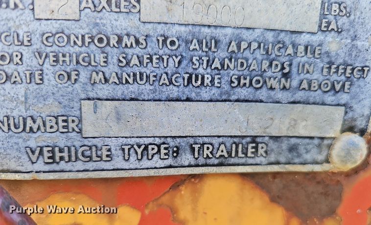 image for item DQ0196 1972 Trailmobile P31TOCAH  flatbed trailer