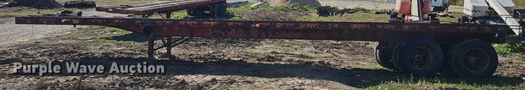 image for item DQ0197 1972 Trailmobile P31TOCAH  flatbed trailer