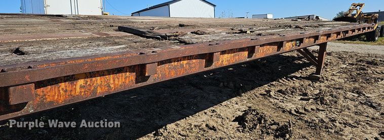 image for item DQ0197 1972 Trailmobile P31TOCAH  flatbed trailer