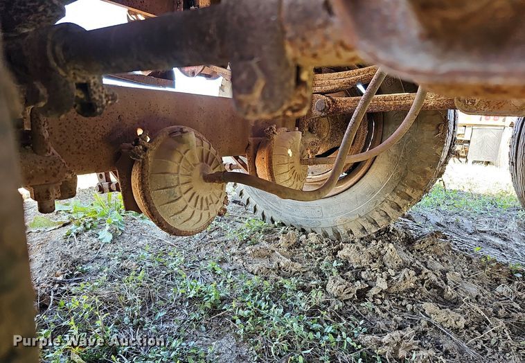 image for item DQ0197 1972 Trailmobile P31TOCAH  flatbed trailer