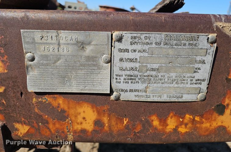 image for item DQ0197 1972 Trailmobile P31TOCAH  flatbed trailer