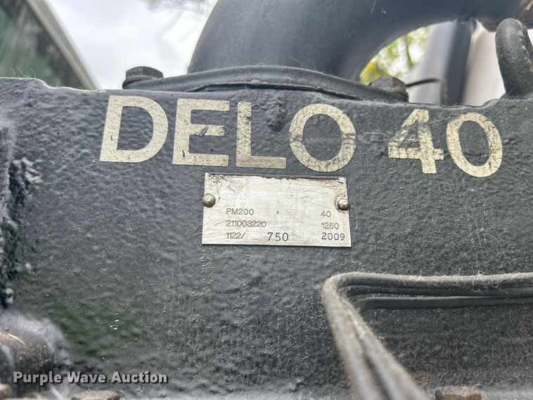 image for item DQ0952 2011 International 7400  vacuum truck