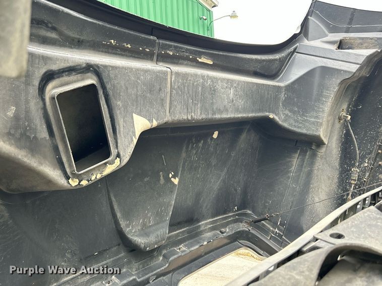 image for item DQ0952 2011 International 7400  vacuum truck