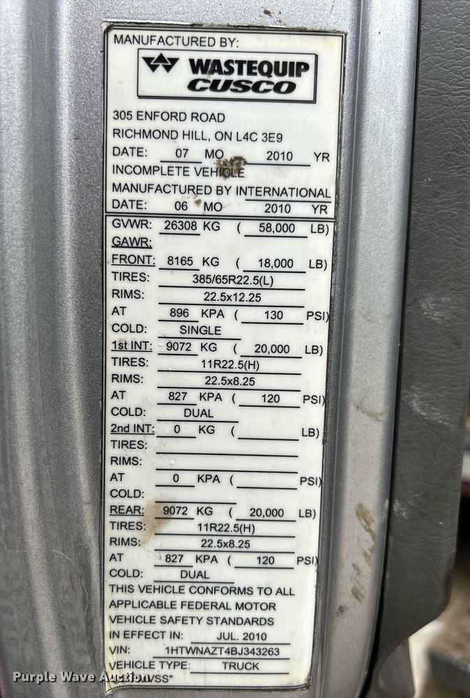 image for item DQ0952 2011 International 7400  vacuum truck