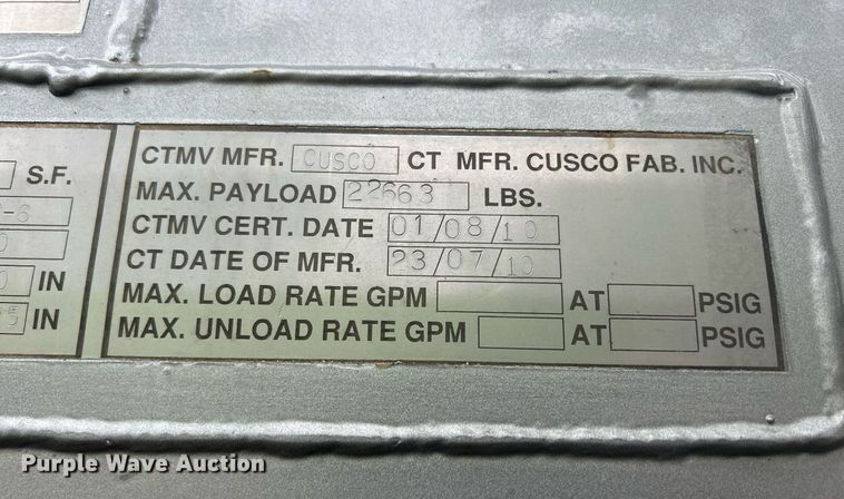 image for item DQ0952 2011 International 7400  vacuum truck