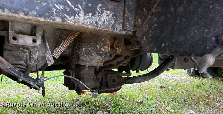 image for item DQ0953 2004 Western Star 4900  vacuum truck